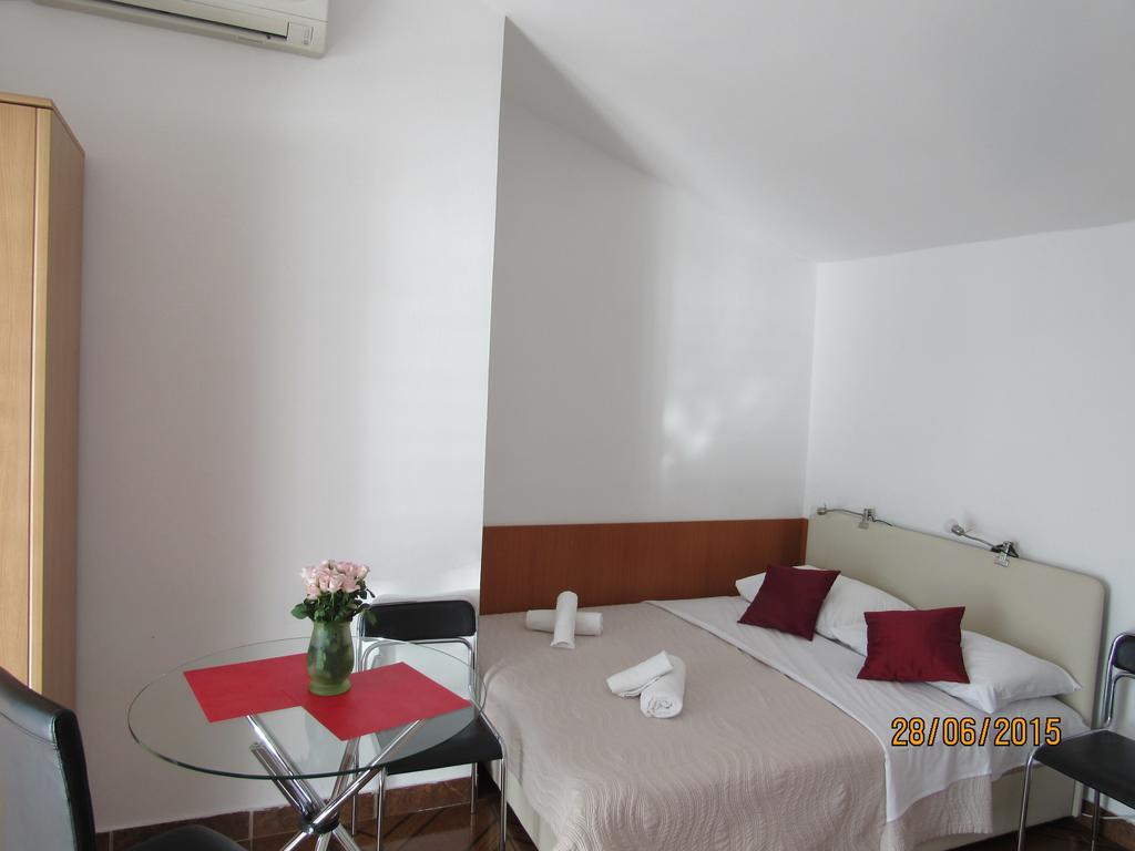 Apartments Renjak Sukošan Εξωτερικό φωτογραφία